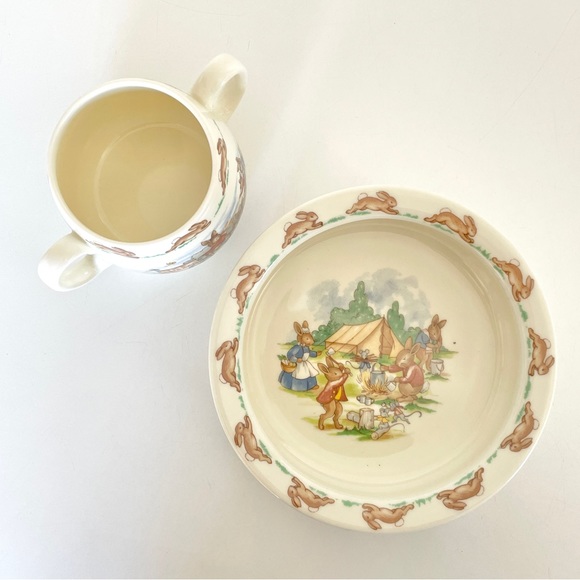 Royal Doulton Bunnykins Children’s Two Handle Mug & Bowl Keepsake - Picture 7 of 9